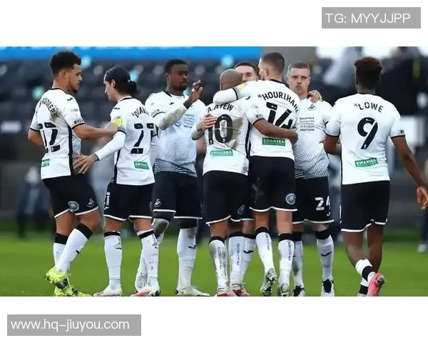 雷丁主场迎战斯旺西争夺英冠积分榜关键战役